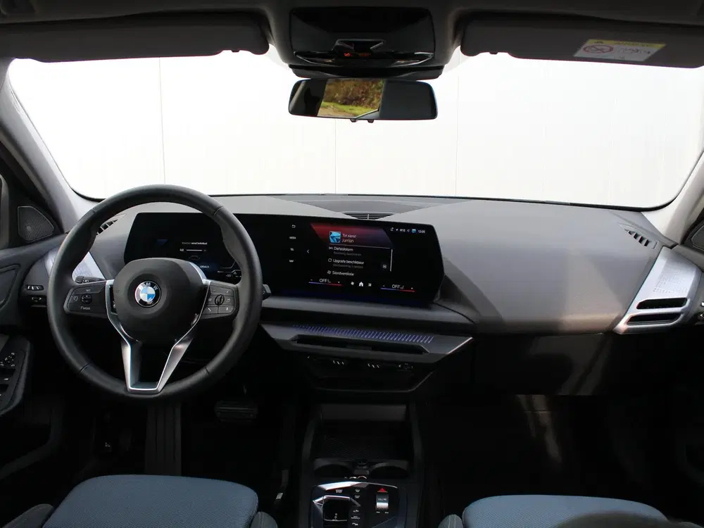 BMW 1-serie 120 uit 2024, foto 4