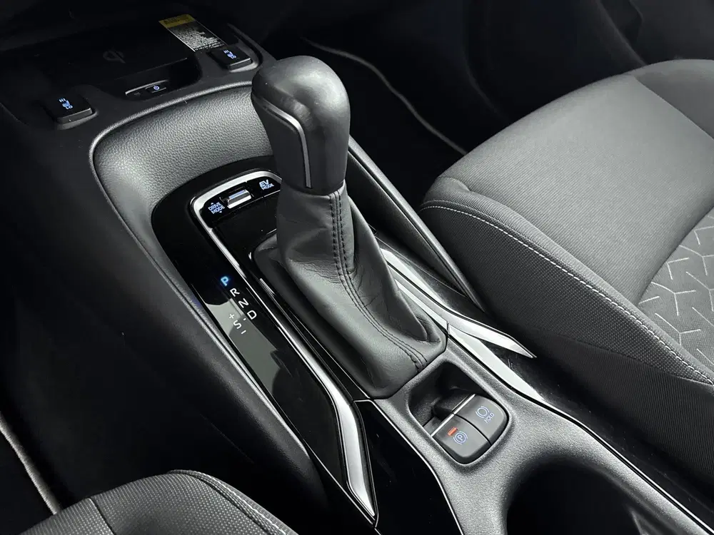 Toyota Corolla 2.0 Hybrid Style Limited uit 2019, foto 12