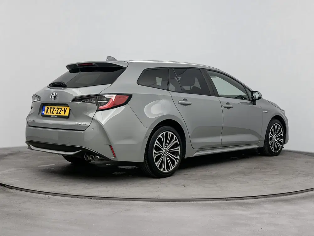 Toyota Corolla 2.0 Hybrid Style Limited uit 2019, foto 2