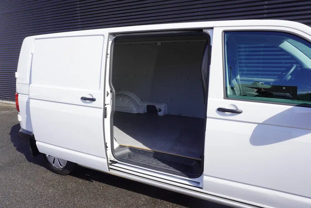 Volkswagen Transporter L2H1 110pk L2H1 Camera Apple Carplay uit 2024, foto 9