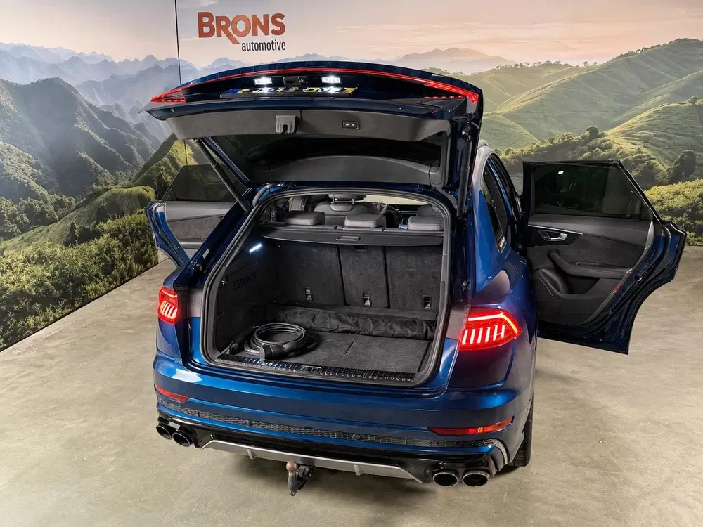 Audi Q8 55 TFSI e quattro Pro S-Line S-Line interi uit 2021, foto 14