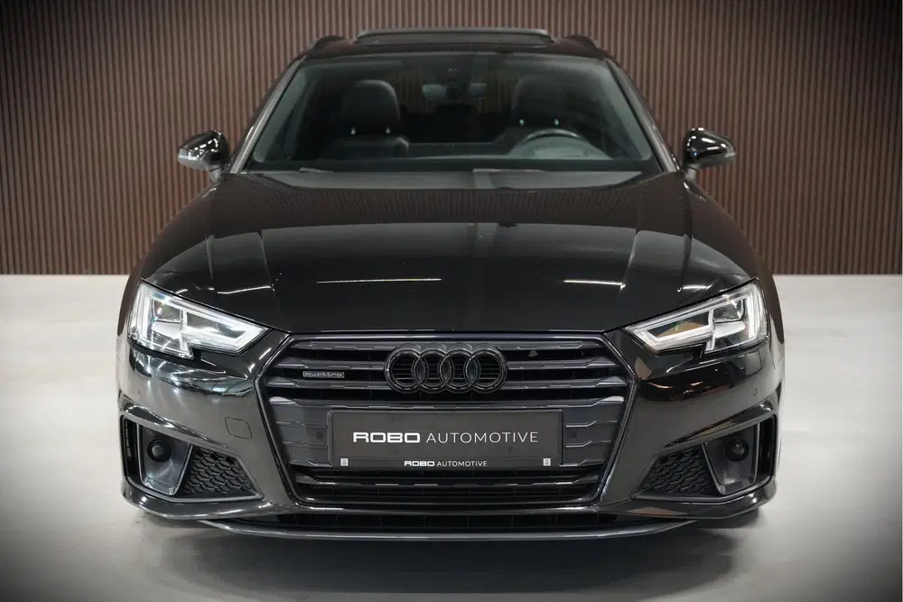 Audi A4 45 TFSI quattro Sport S line black edition uit 2019, foto 10