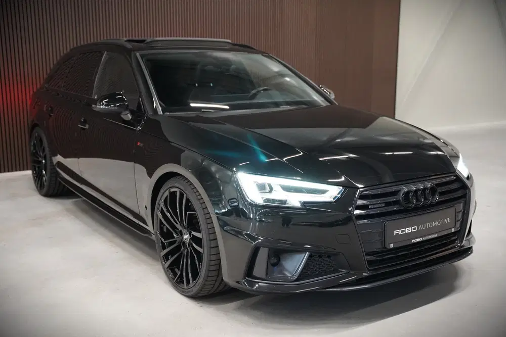 Audi A4 45 TFSI quattro Sport S line black edition uit 2019, foto 14