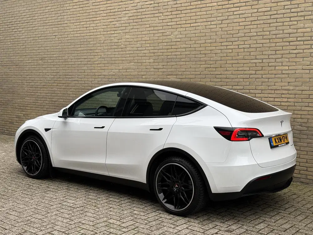 Tesla Model Y Long Range AWD 75 kWh SOH 93% uit 2022, foto 2