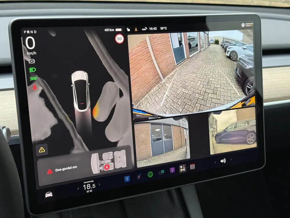 Tesla Model Y Long Range AWD 75 kWh SOH 93% uit 2022, foto 9