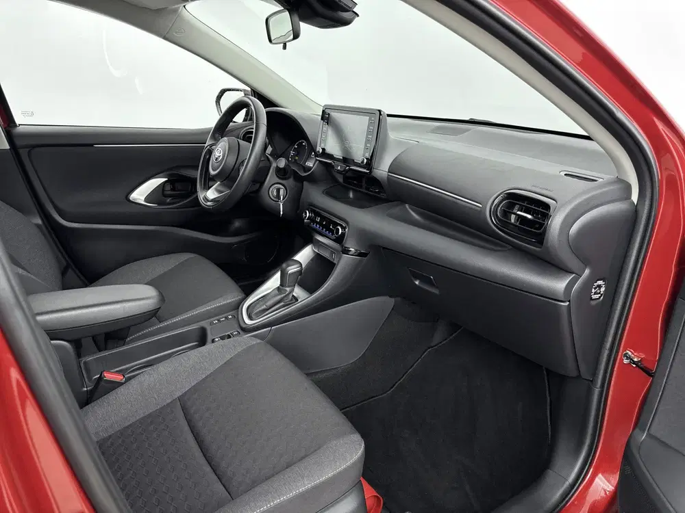 Toyota Yaris 115 Hybrid Active Navi uit 2022, foto 6