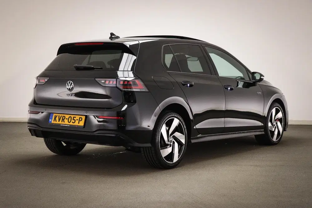 Volkswagen Golf 1.5 eHybrid GTE uit 2026, foto 2