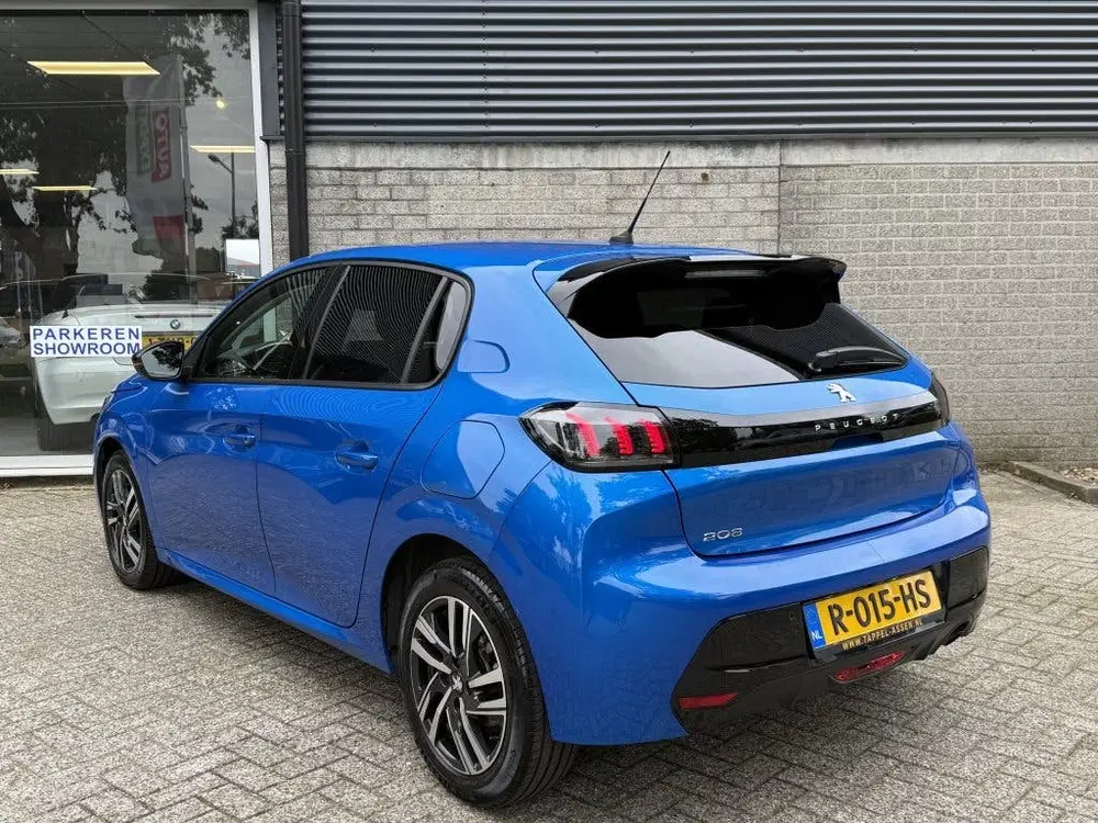 Peugeot 208 1.2 PT Allure Pack DAB uit 2022, foto 2