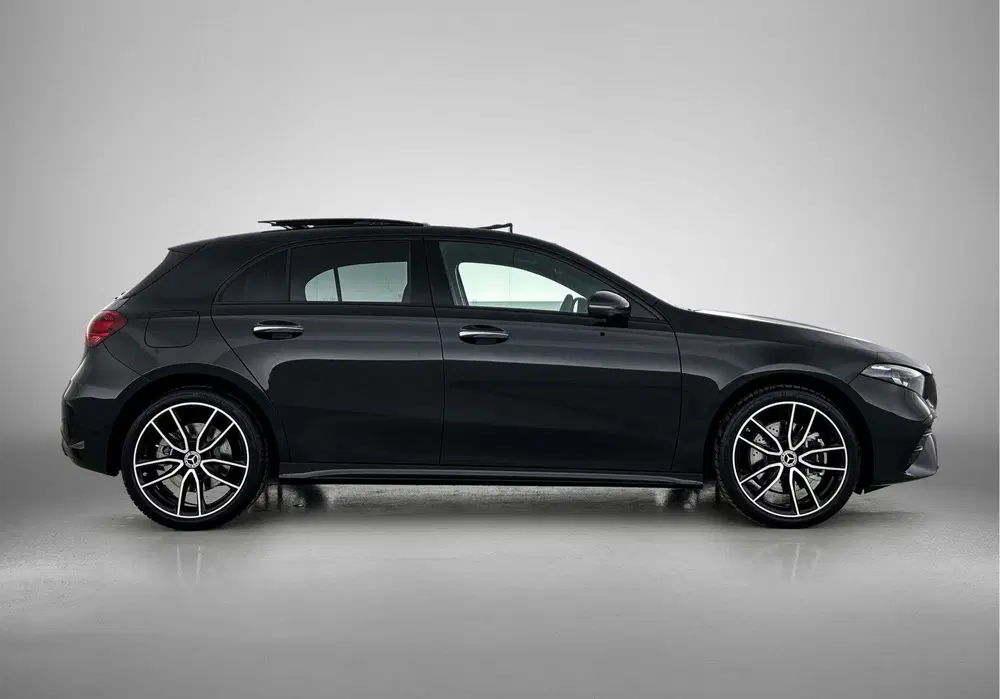 Mercedes-Benz A-Klasse 250 e Business Solution AMG uit 2026, foto 15