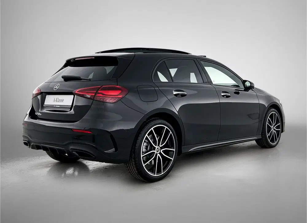 Mercedes-Benz A-Klasse 250 e Business Solution AMG uit 2026, foto 2