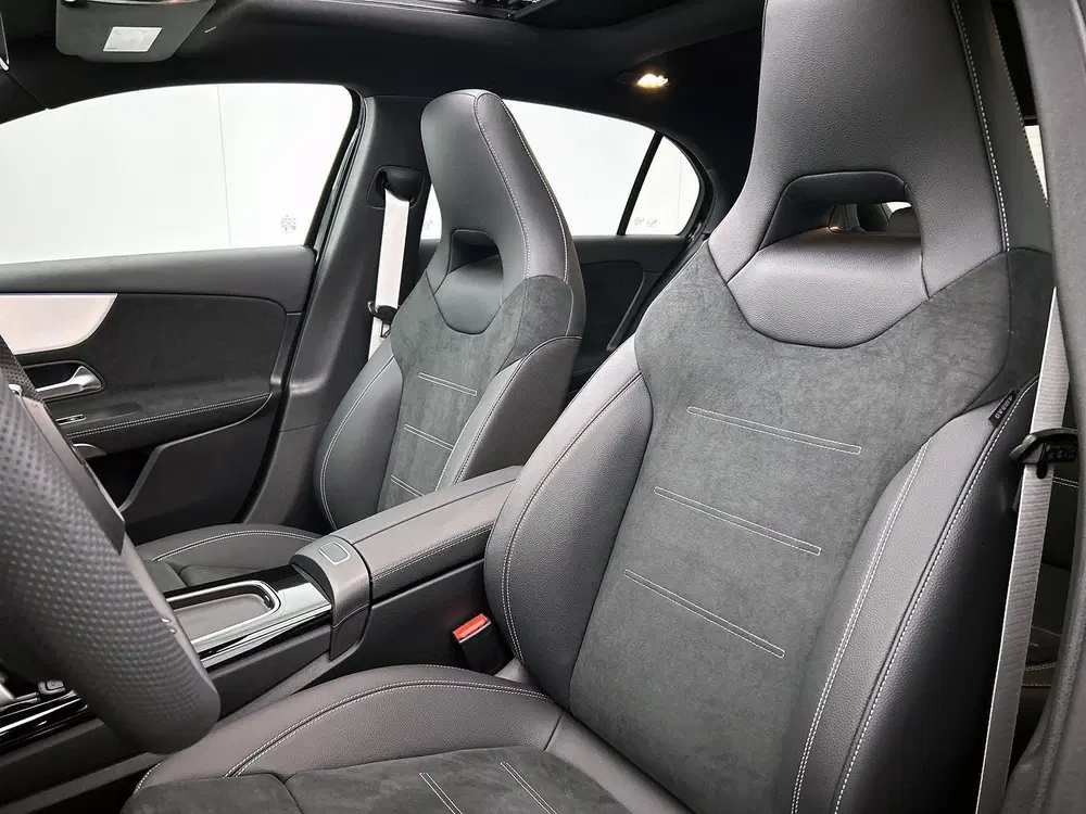 Mercedes-Benz A-Klasse 250 e Business Solution AMG uit 2026, foto 5