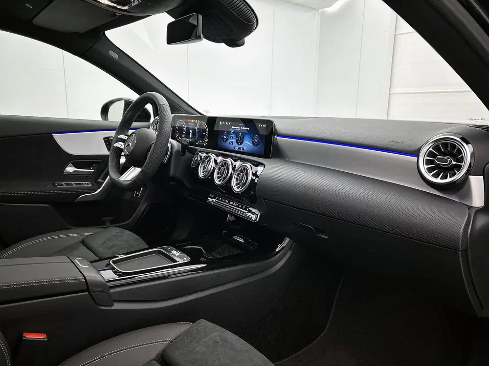 Mercedes-Benz A-Klasse 250 e Business Solution AMG uit 2026, foto 7