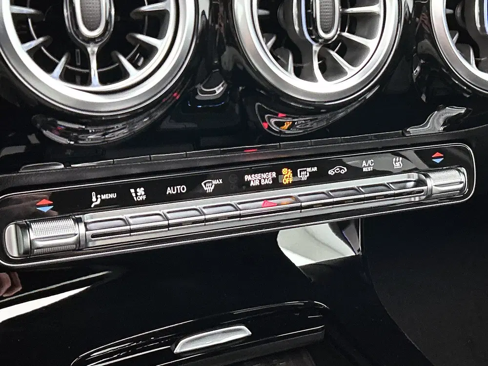 Mercedes-Benz A-Klasse 250 e Business Solution AMG uit 2026, foto 8