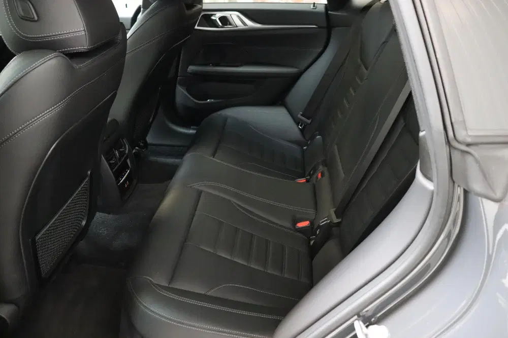 BMW 4-serie 4-serie Gran Coupé 420i High Executive M S uit 2023, foto 15