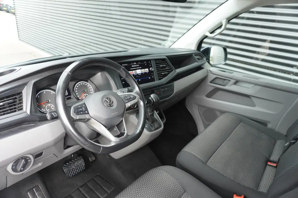 Volkswagen Transporter 199pk Automaat L1H1 LED Navigatie Cam uit 2020, foto 9