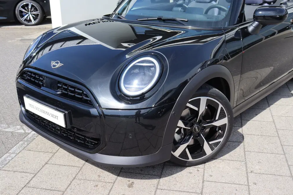 Mini Cabrio Cooper C Automaat uit 2025, foto 2