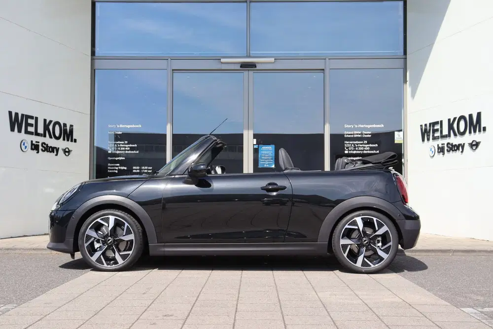 Mini Cabrio Cooper C Automaat uit 2025, foto 7