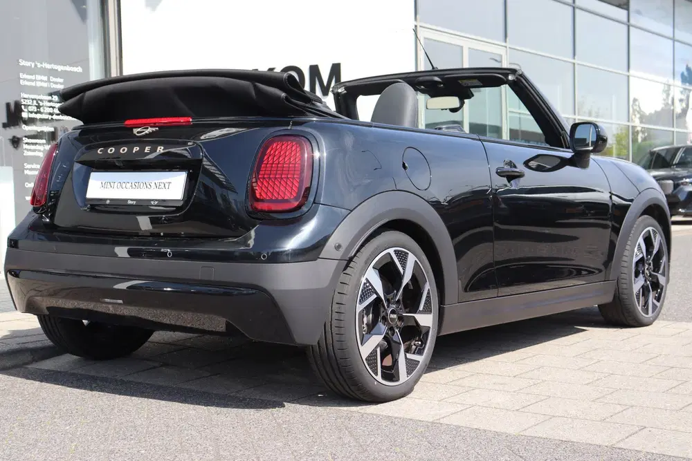 Mini Cabrio Cooper C Automaat uit 2025, foto 8
