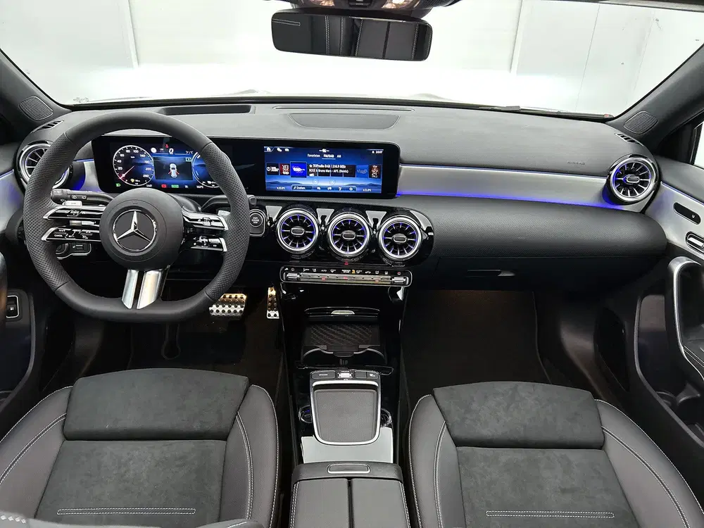 Mercedes-Benz A-Klasse 250 e Business Solution AMG uit 2026, foto 4