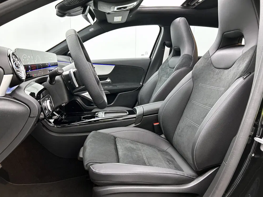 Mercedes-Benz A-Klasse 250 e Business Solution AMG uit 2026, foto 5