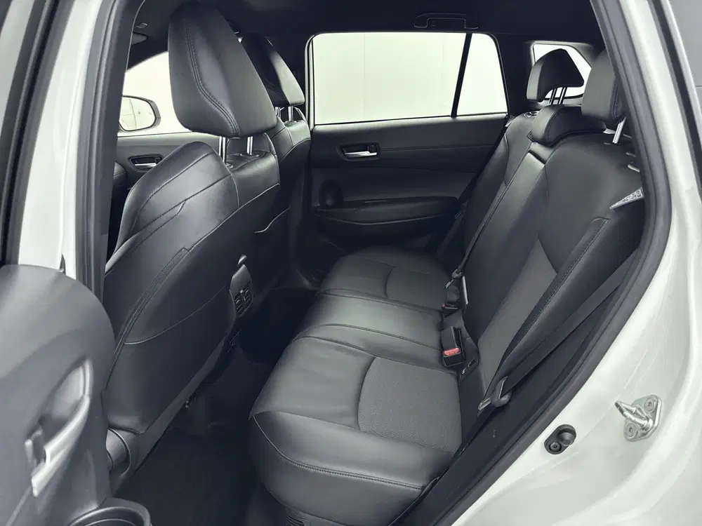 Toyota Corolla Cross Hybrid 200 Style uit 2023, foto 15