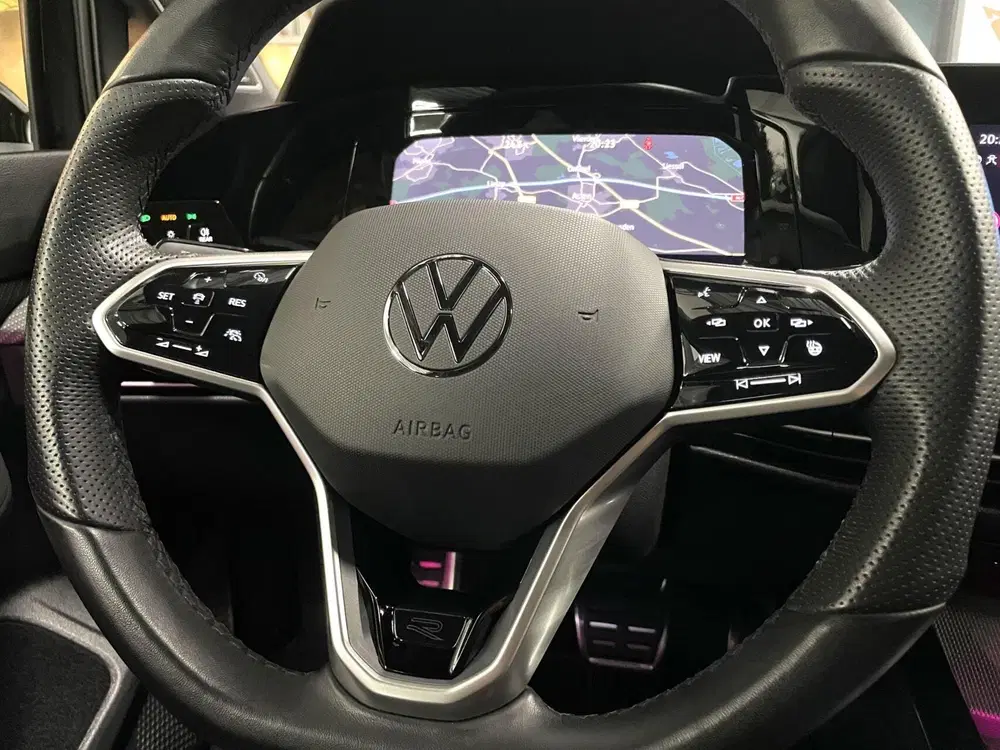 Volkswagen Golf 1.5 TSI R-Line Black Style uit 2024, foto 10