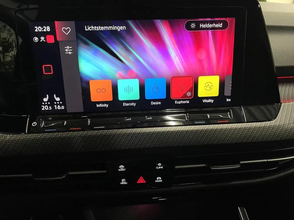 Volkswagen Golf 1.5 TSI R-Line Black Style uit 2024, foto 15