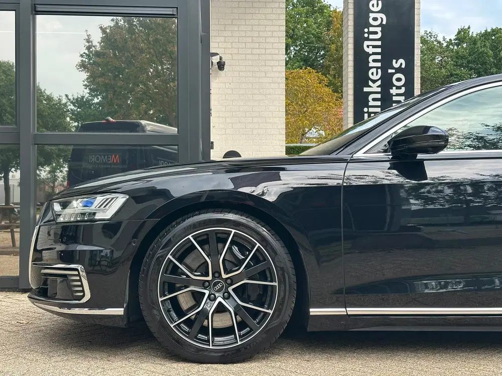 Audi A8 60 TFSI e Quattro Lang S-line uit 2020, foto 4