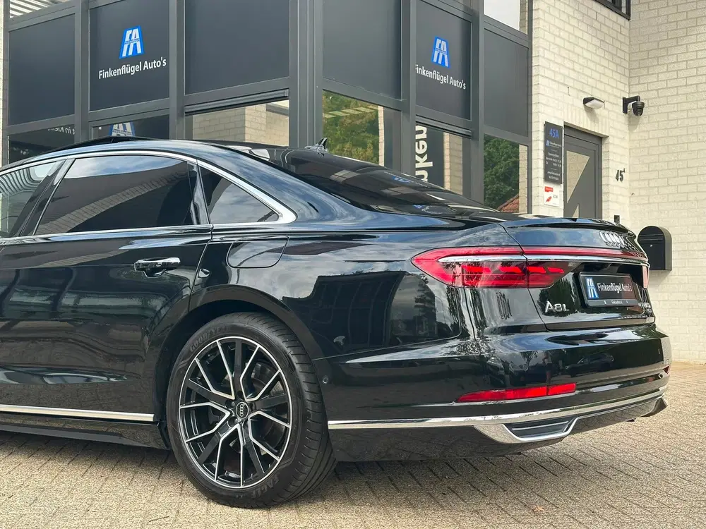 Audi A8 60 TFSI e Quattro Lang S-line uit 2020, foto 6