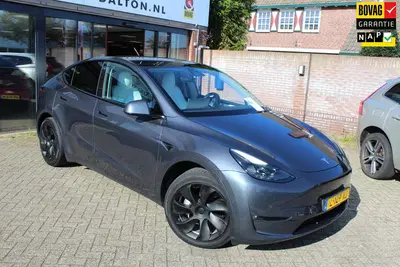 Tesla Model Y Long Range AWD 75 kWh TREKHAAK WIT LEER uit 2021