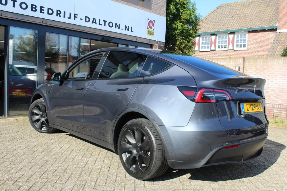 Tesla Model Y Long Range AWD 75 kWh TREKHAAK WIT LEER uit 2021, foto 5