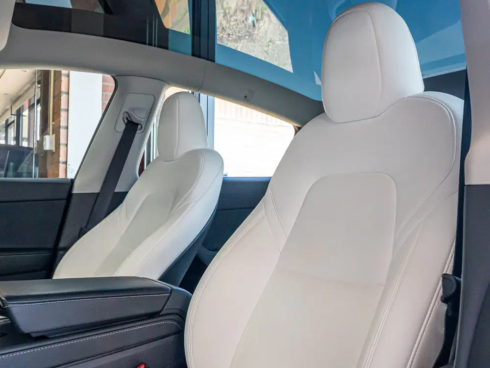 Tesla Model Y Long Range AWD 75 kWh TREKHAAK WIT LEER uit 2021, foto 8