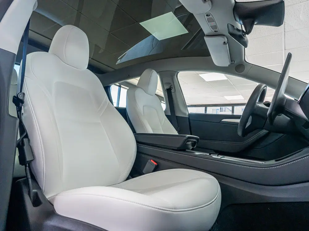 Tesla Model Y Long Range AWD 75 kWh TREKHAAK WIT LEER uit 2021, foto 9