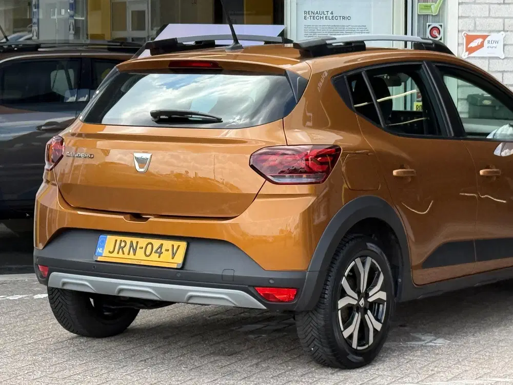 Dacia Sandero Stepway 1.0 TCe 90 Comfort uit 2023, foto 15