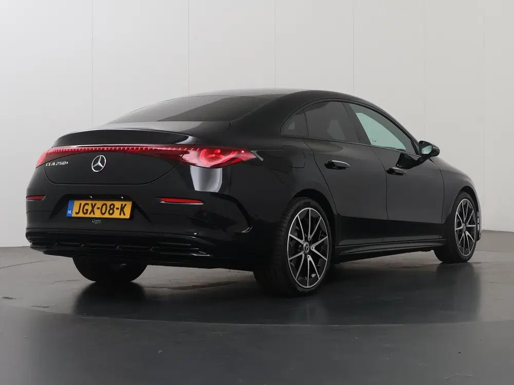 Mercedes-Benz CLA 250+ Launch Edition 85.5 kWh uit 2025, foto 2