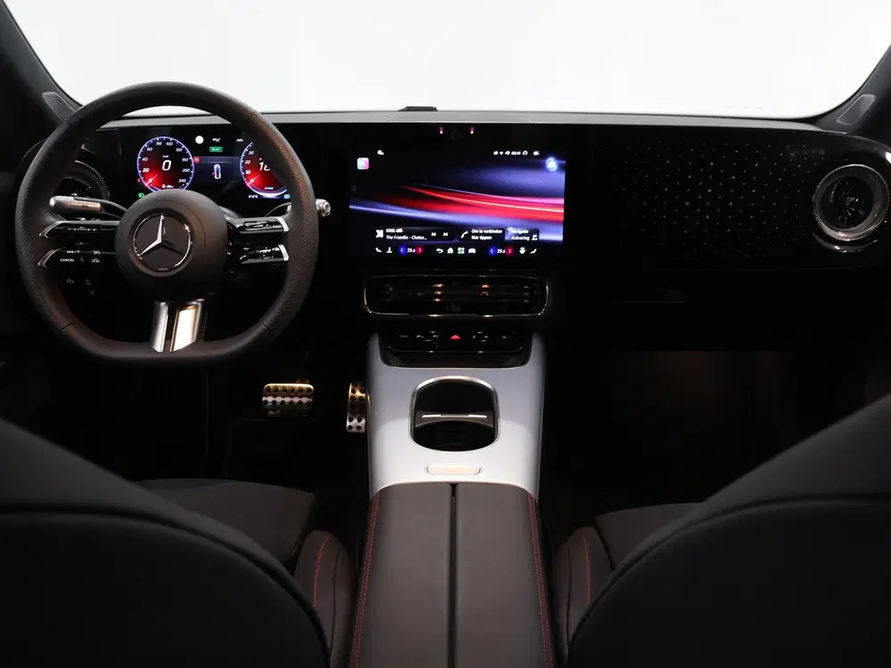 Mercedes-Benz CLA 250+ Launch Edition 85.5 kWh uit 2025, foto 8