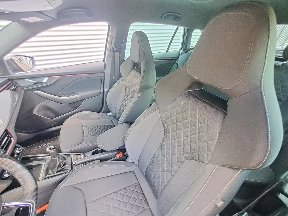 Skoda Scala 1.0 TSI Sport Business uit 2023, foto 10