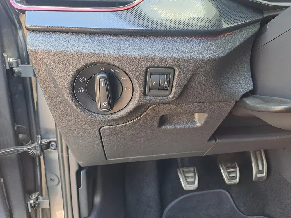 Skoda Scala 1.0 TSI Sport Business uit 2023, foto 15