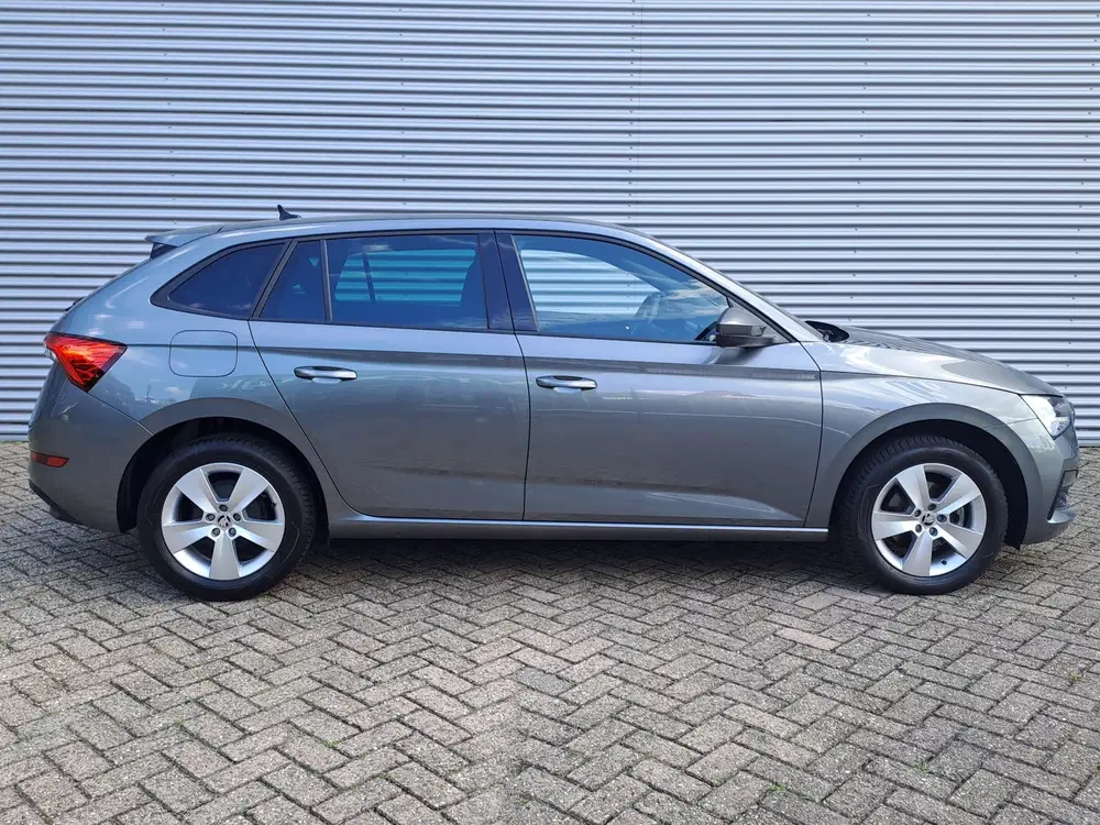 Skoda Scala 1.0 TSI Sport Business uit 2023, foto 5