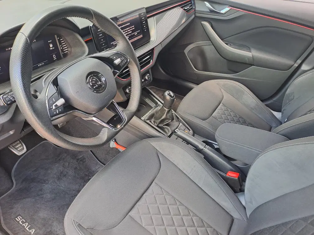 Skoda Scala 1.0 TSI Sport Business uit 2023, foto 9