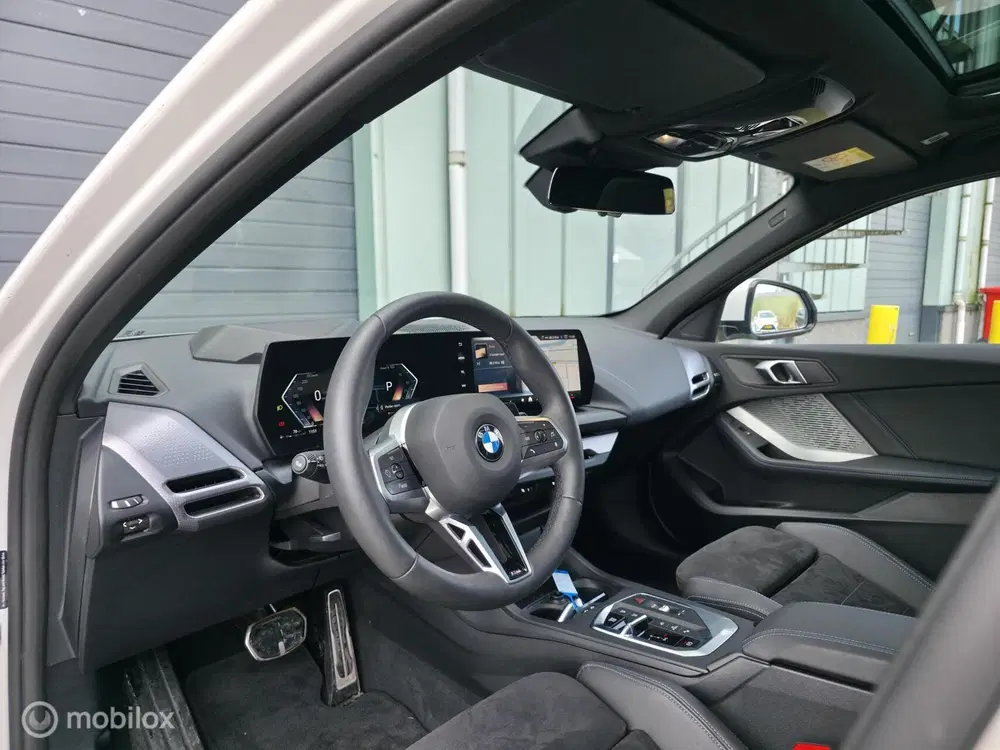 BMW 1-serie 123 xDrive uit 2025, foto 7