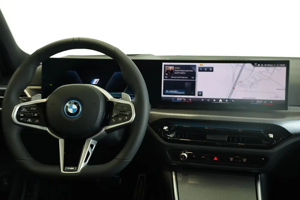 BMW 3-serie 330e High Executive uit 2026, foto 11