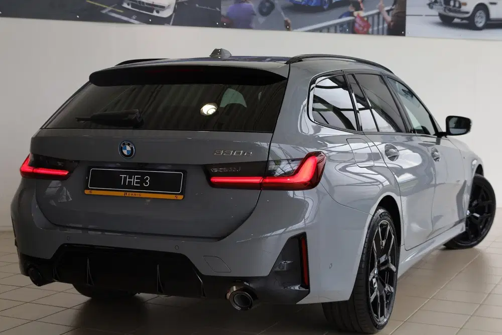BMW 3-serie 330e High Executive uit 2026, foto 2