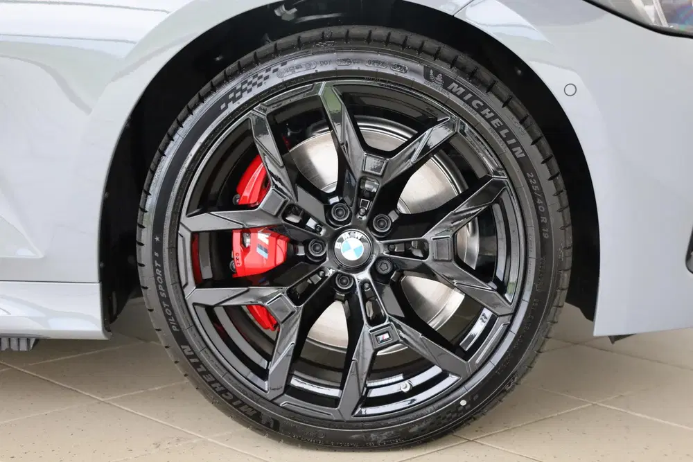 BMW 3-serie 330e High Executive uit 2026, foto 6