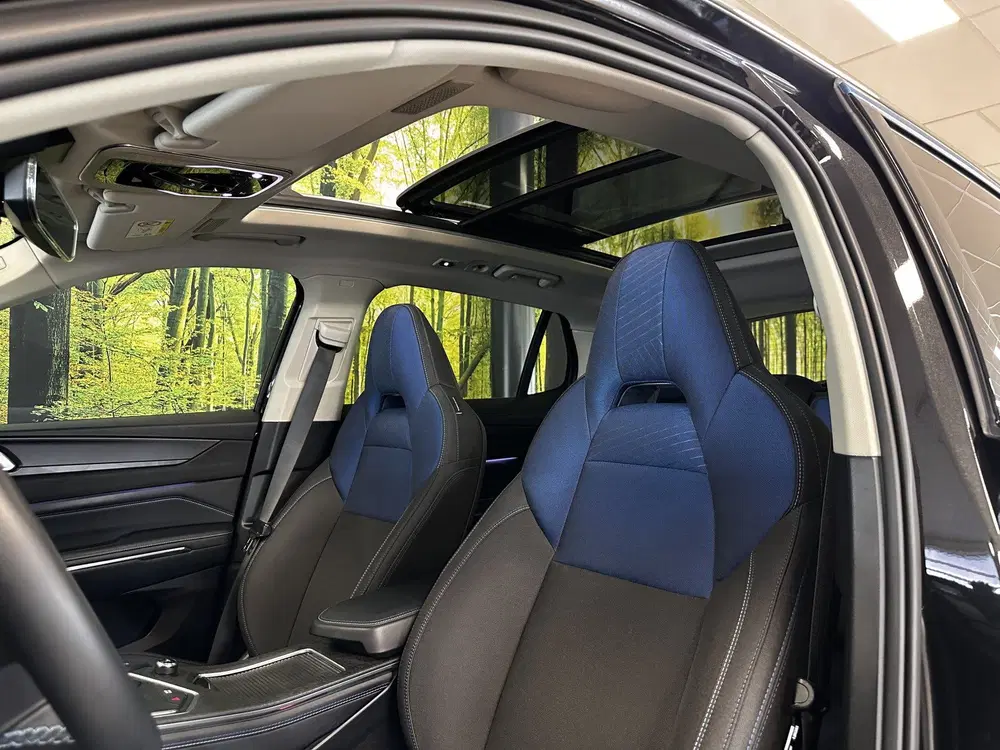 Lynk & Co 01 1.5 uit 2022, foto 11