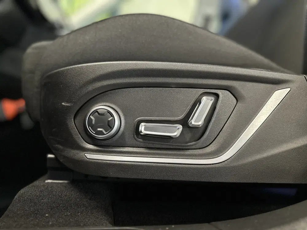 Lynk & Co 01 1.5 uit 2022, foto 13