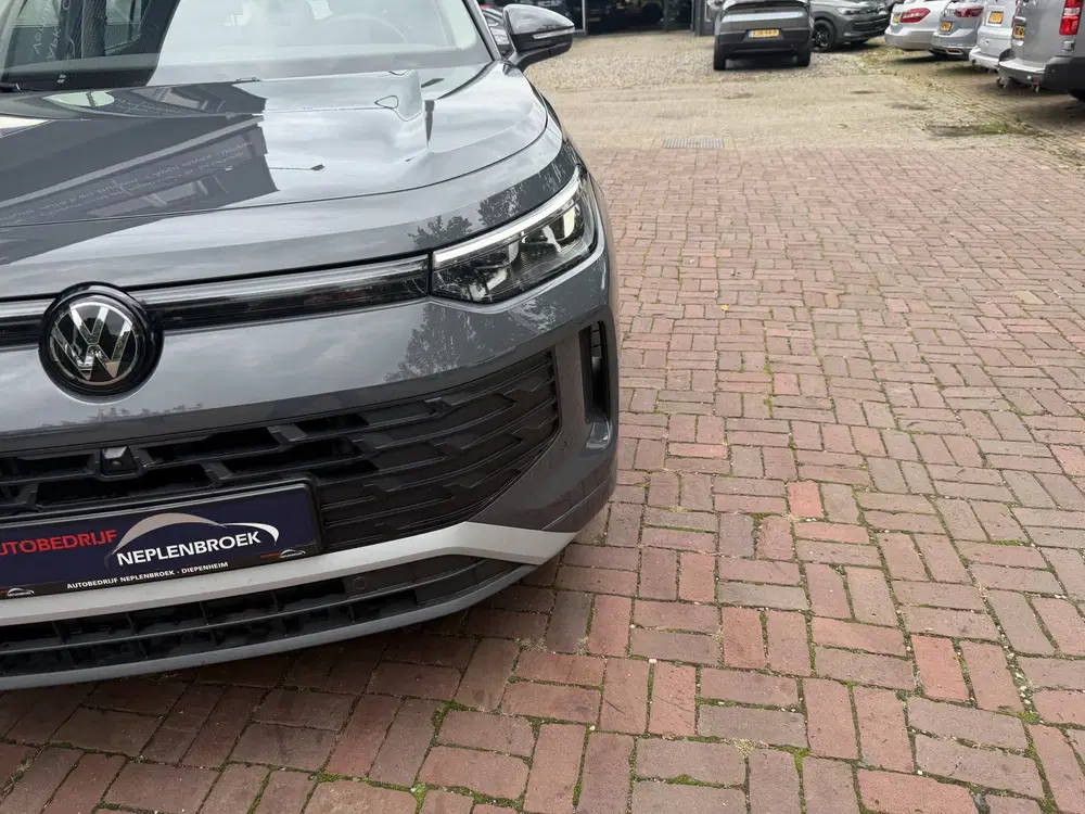 Volkswagen Tayron 1.5 eTSI R-Line Edition 7p Km 20.000 Nap 1 uit 2025, foto 15