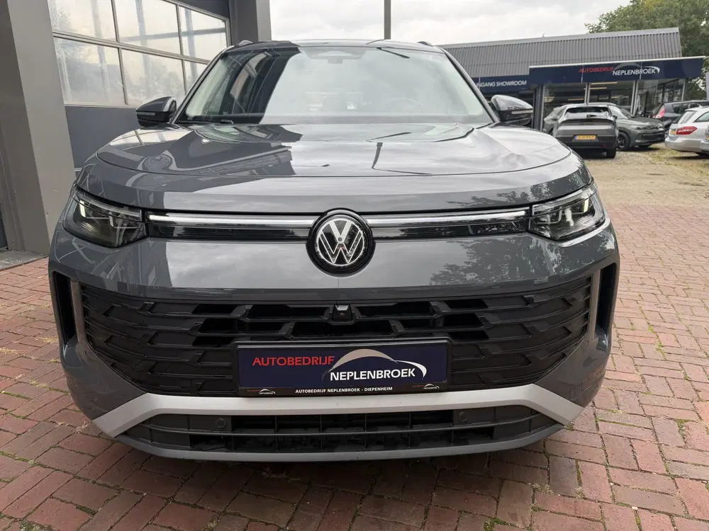 Volkswagen Tayron 1.5 eTSI R-Line Edition 7p Km 20.000 Nap 1 uit 2025, foto 2