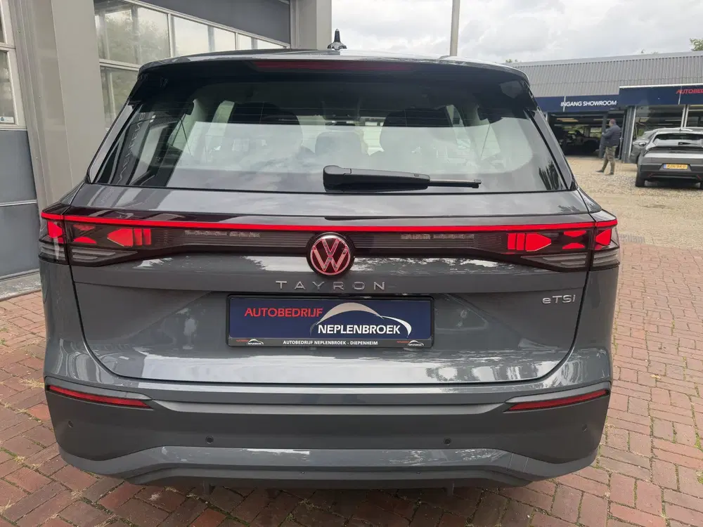 Volkswagen Tayron 1.5 eTSI R-Line Edition 7p Km 20.000 Nap 1 uit 2025, foto 3