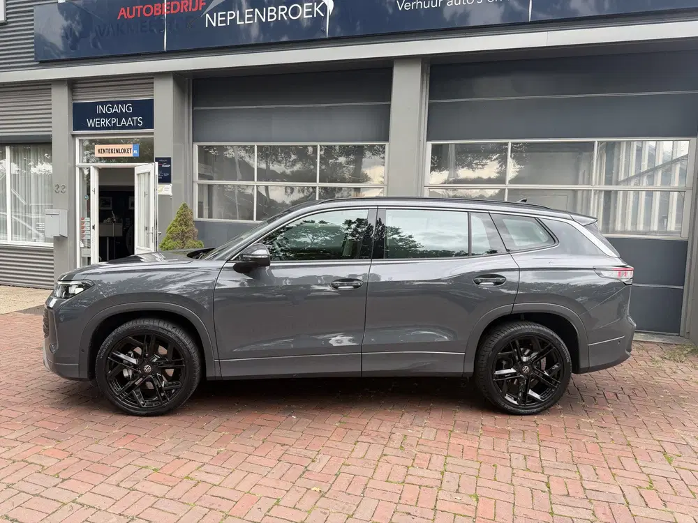 Volkswagen Tayron 1.5 eTSI R-Line Edition 7p Km 20.000 Nap 1 uit 2025, foto 4